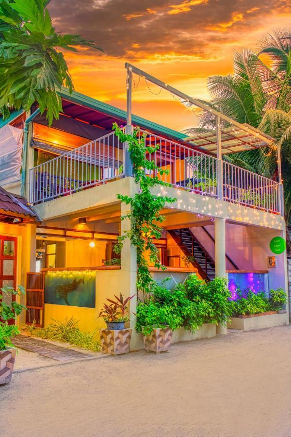 Green Leaf Guest House - Omadhoo ภายนอก รูปภาพ