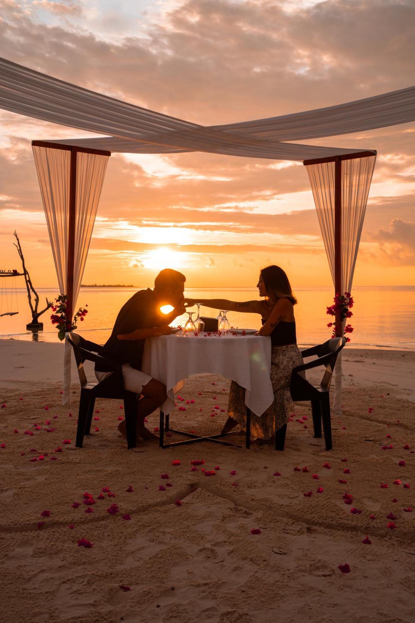 Green Leaf Guest House - Omadhoo ภายนอก รูปภาพ